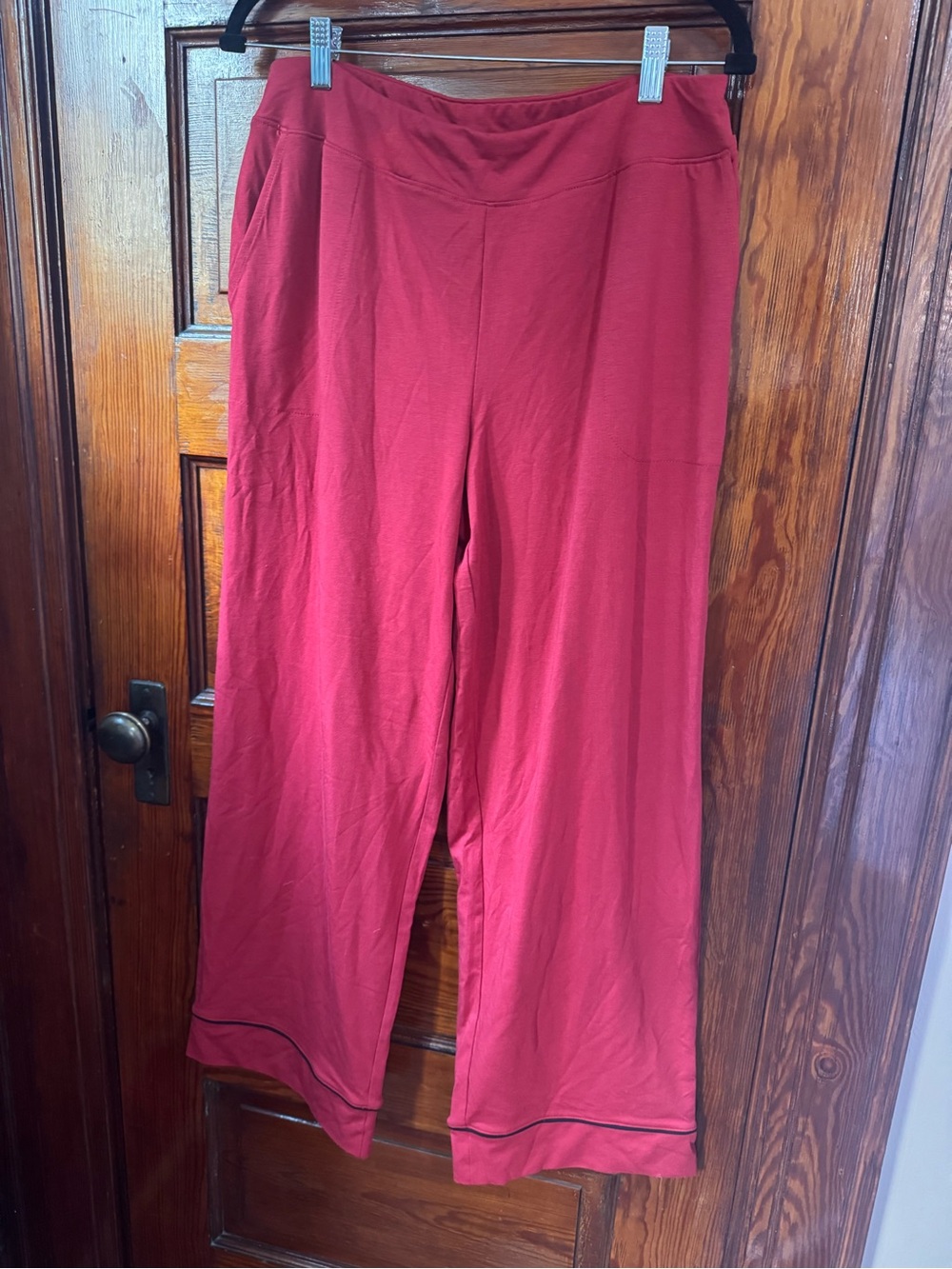 NWT Soma Cool Nights Pajama Pants | Medium| Paint the Town Red | Contrast Piping